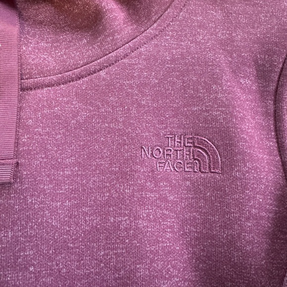 The North Face Women’s Medium Burgundy Pullover Hoodie - Picture 2 of 4